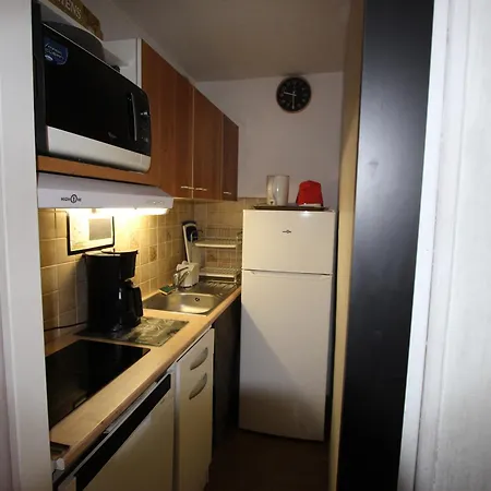 Cosy Avec Lits Superposes, Balcon Et A Proximite Des Pistes A - Fr-1-549-140 Chamrousse